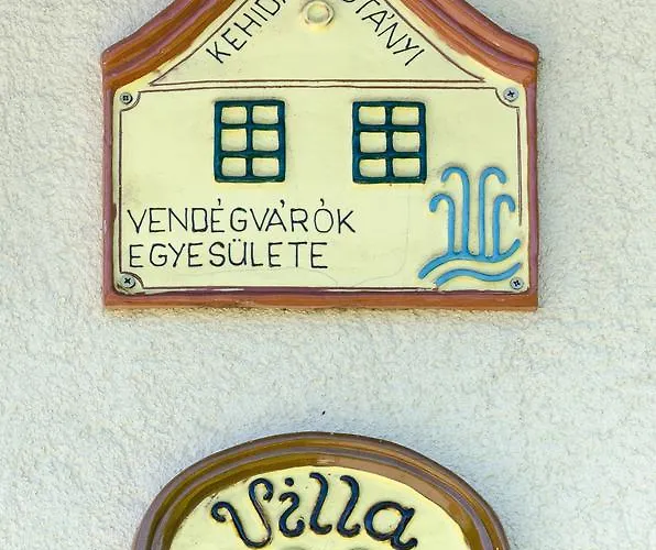 Barbara Apartmanhaz דירה *